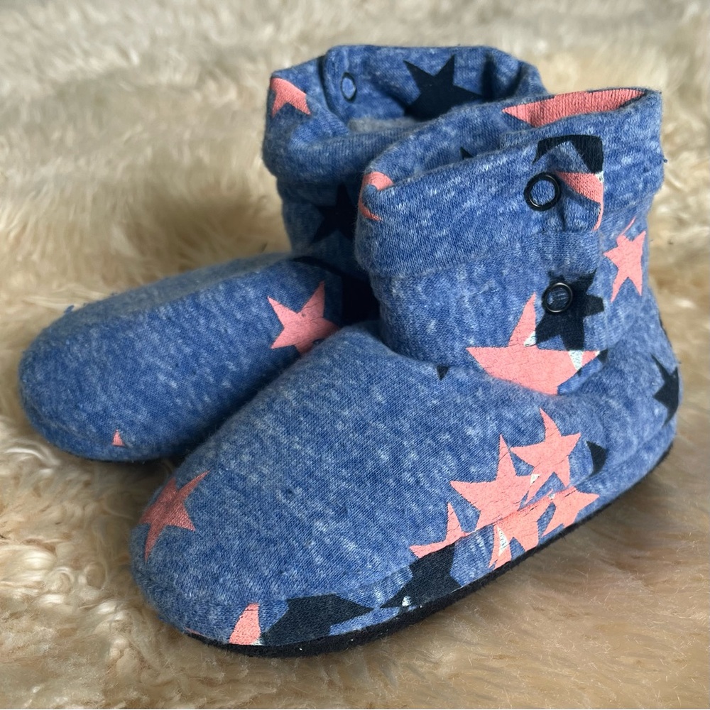 Bonds Snuggle Booties/Slippers (Size 11)